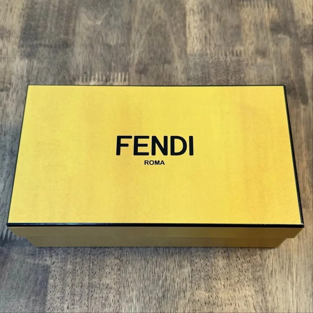 FENDI Peekaboo Sunglasses Oval 0293/S Black Gold Hinge Detail Italy Made Women's